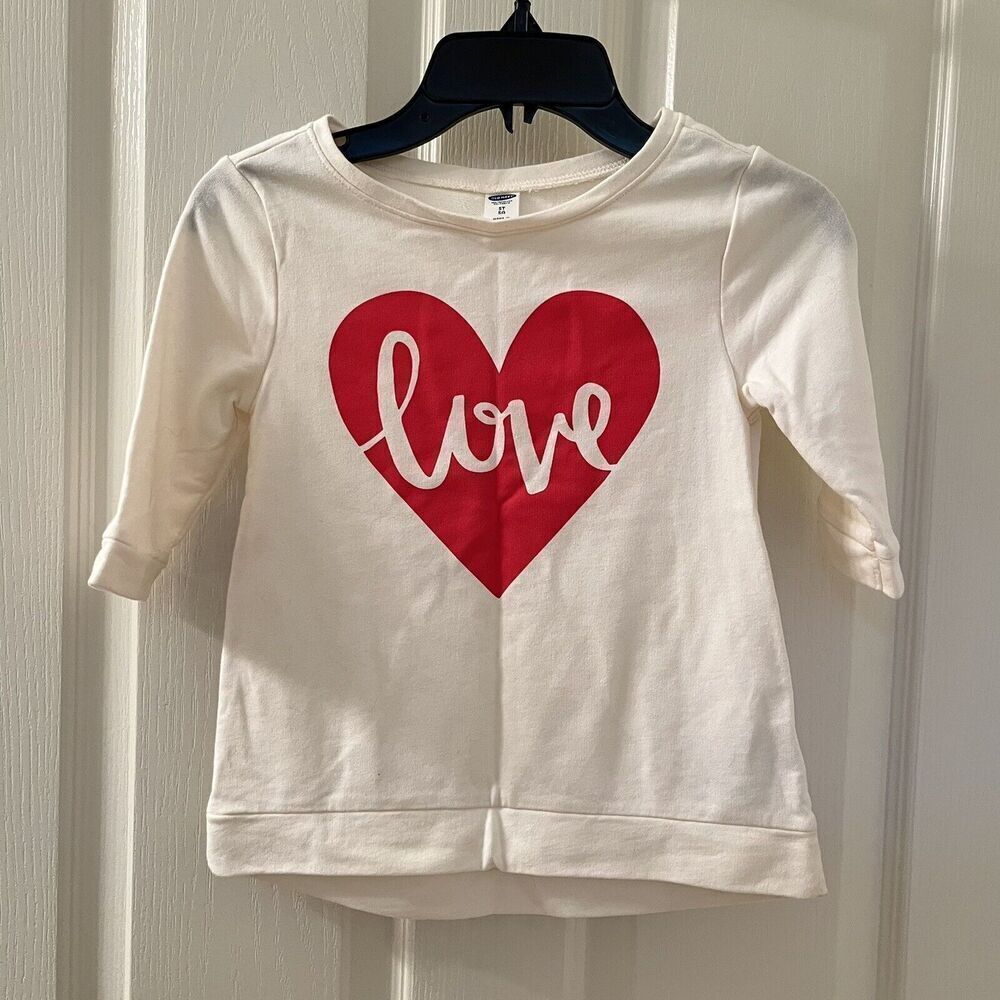 Old Navy Ivory Red Heart Love Sweatshirt Lightweight 3/4 Sleeve Girls Size 5T